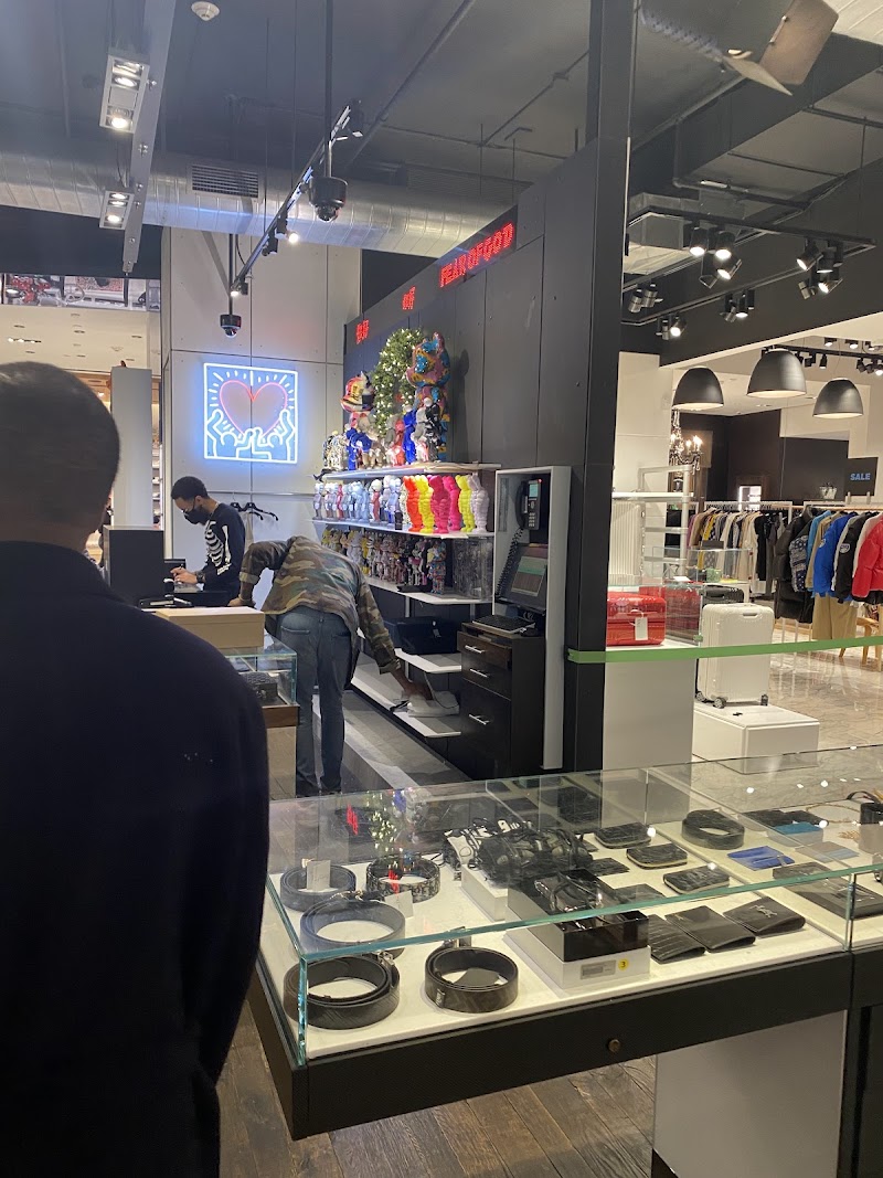 Kith and Kith Treats Manhasset photo 4