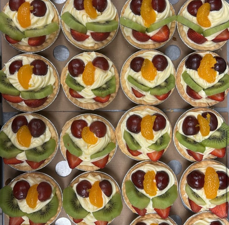 La Excelencia Bakery & Deli photo 5