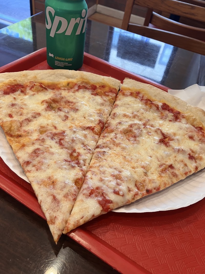 La Margarita Pizzeria photo 3