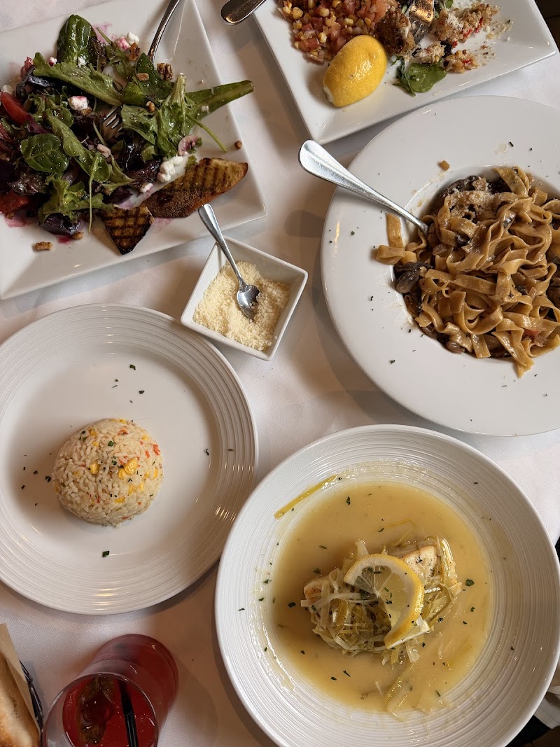 La Piazza Cucina Italiana & Wine Bar photo 4