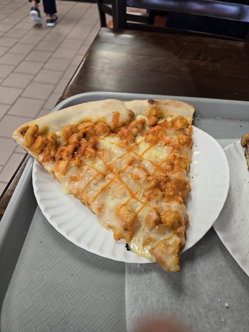 La Supreme Pizza photo 2