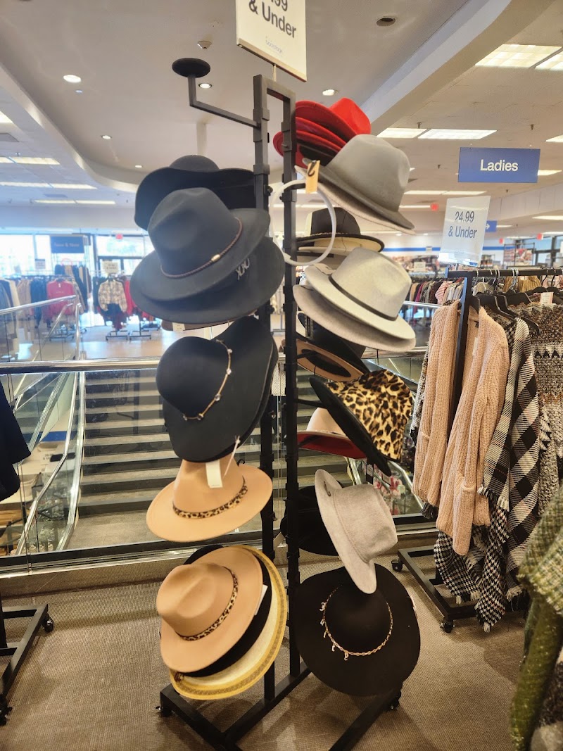 Lake Success Shopping Center photo 3