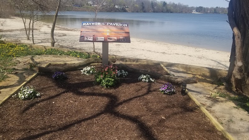 Larry's Landing photo 4