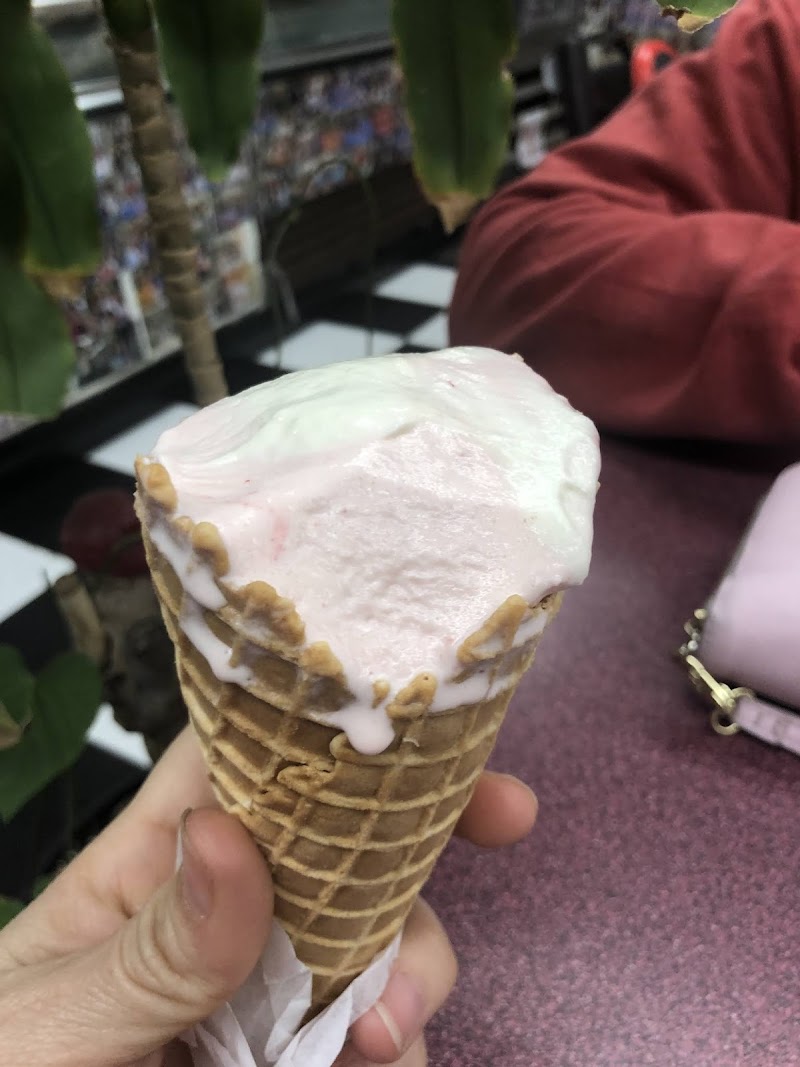 Lengo's Ice Cream World photo 3