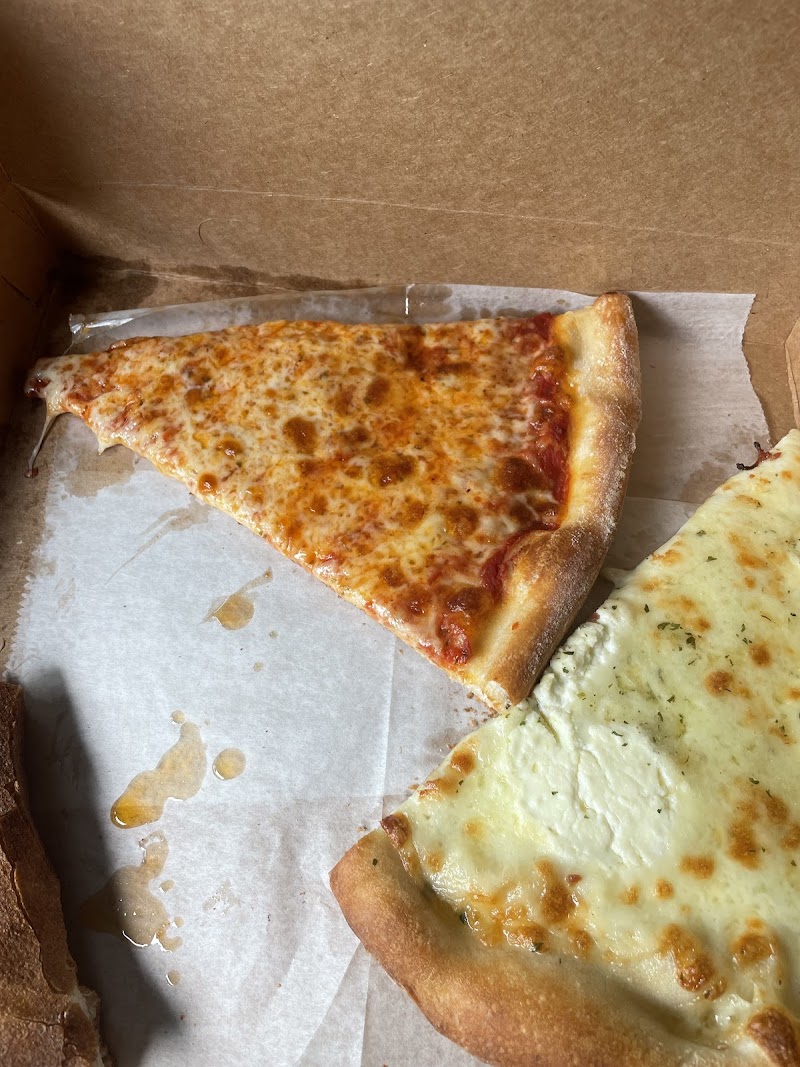 Leonardo's Pizza Cafe photo 4