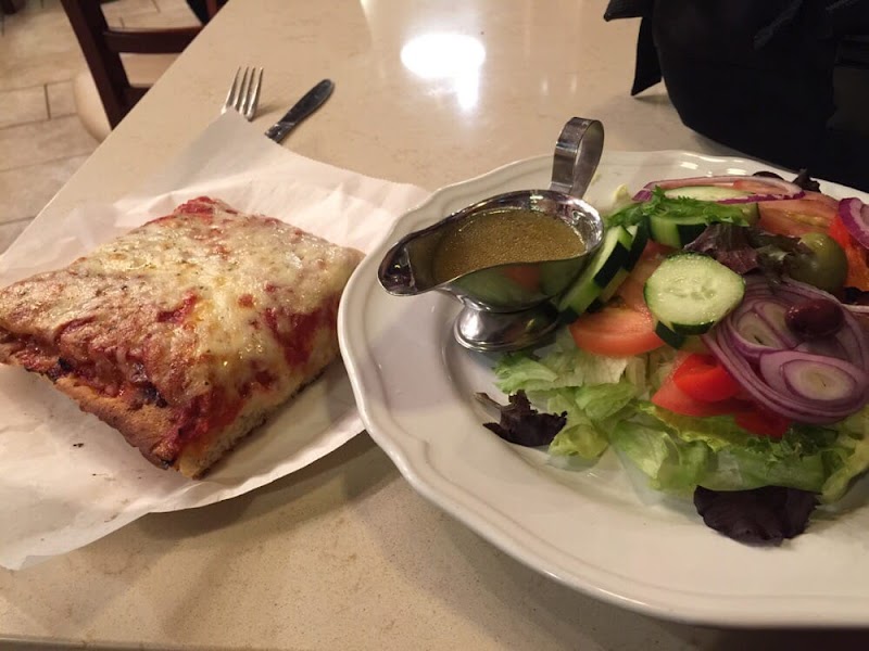 Leonardo's Pizza photo 2