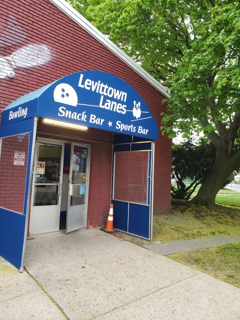 Levittown Lanes photo 5