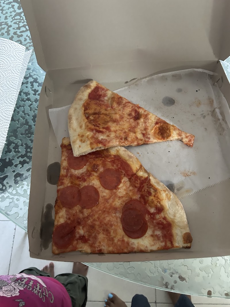 Lia's Pizzeria - Franklin Square photo 3