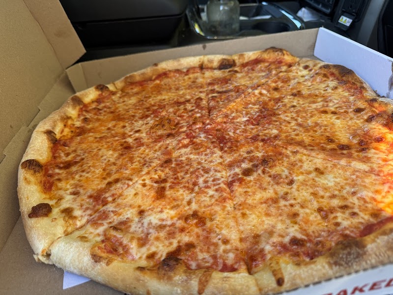 Lia's Pizzeria photo 2