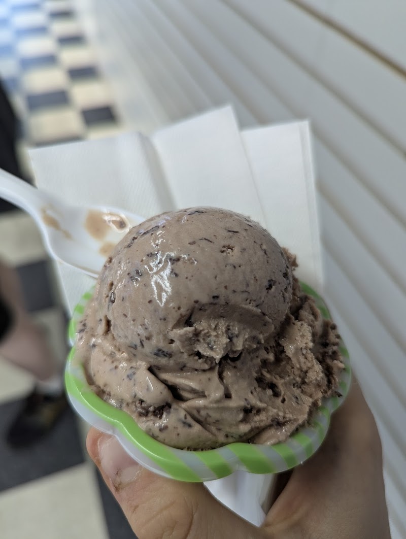 Lics Ice Cream photo 4