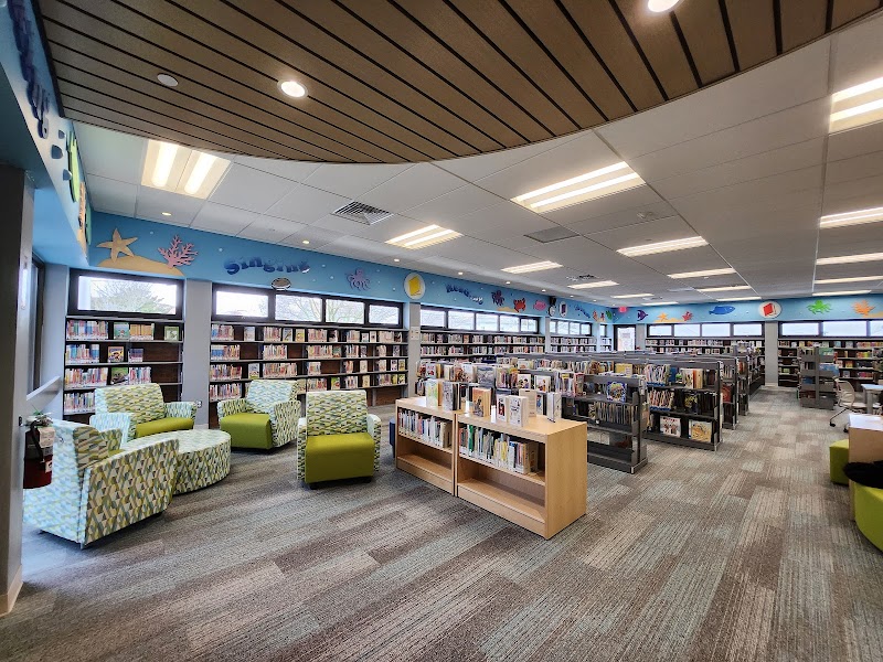 Lindenhurst Memorial Library photo 2
