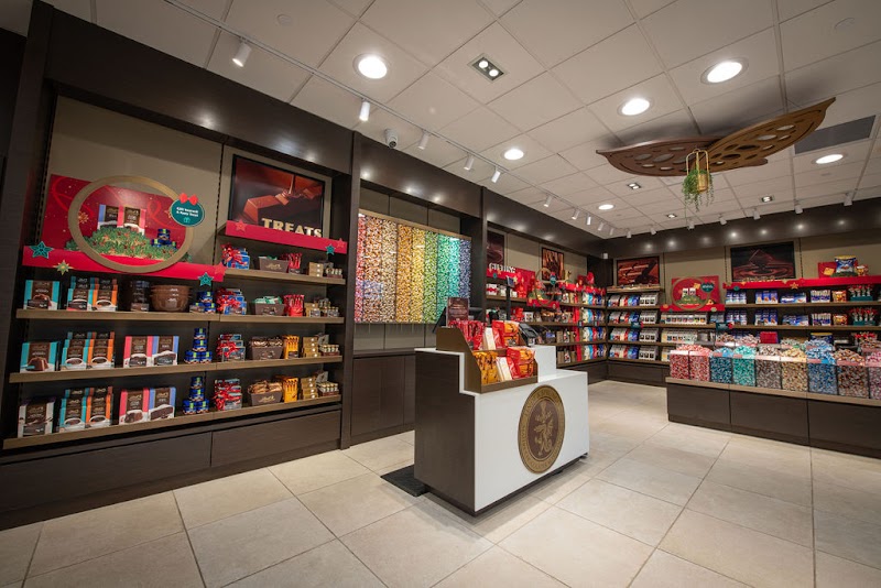 Lindt Chocolate Shop photo 3