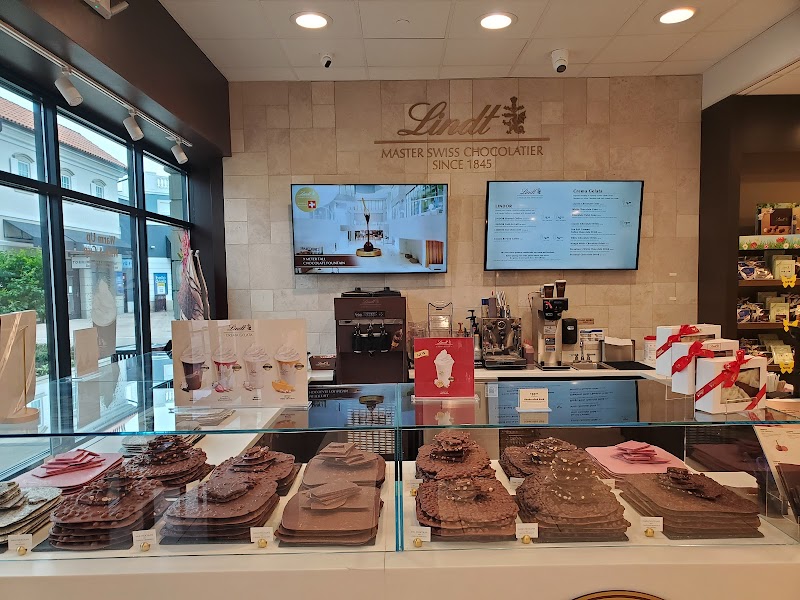 Lindt Chocolate Shop photo 4