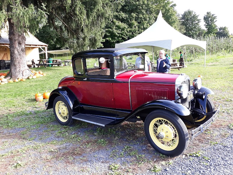 Locust Grove Fruit Farm photo 4