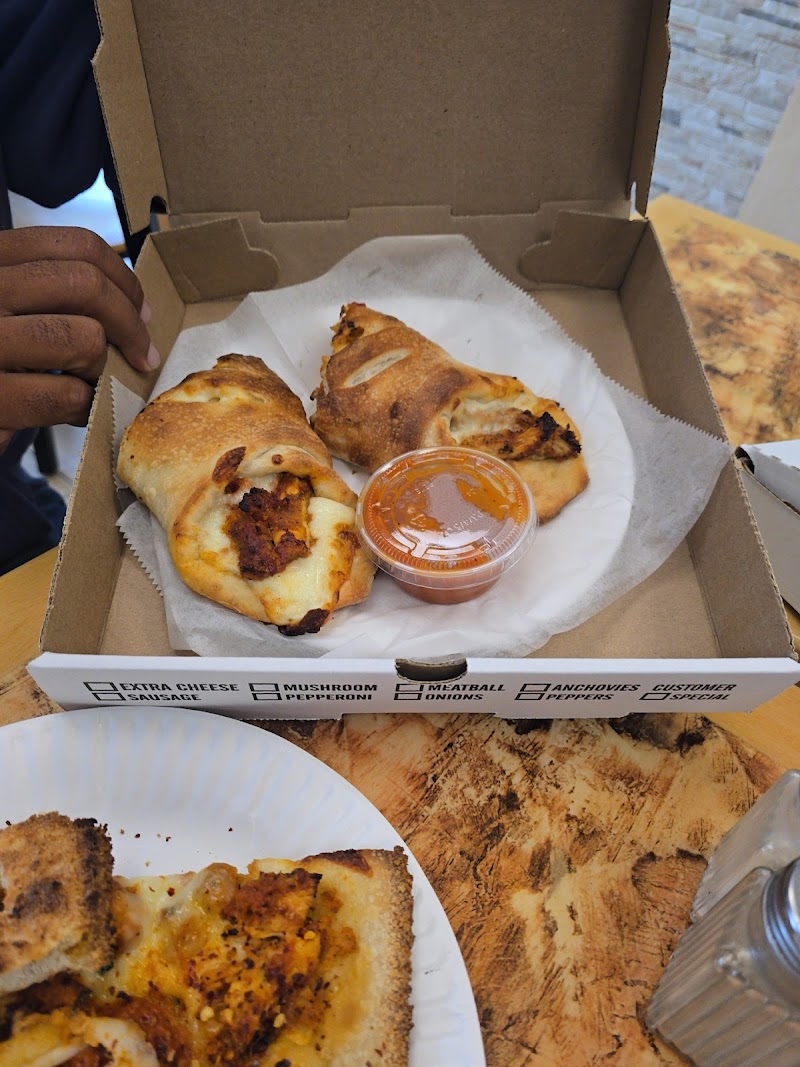 Lombardo's Pizza & Pasta photo 4