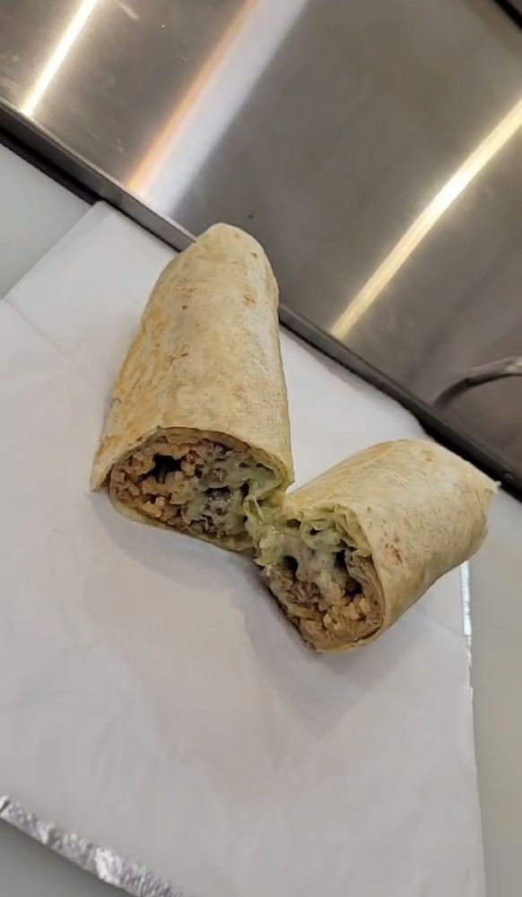 Los Amigos Tacos photo 3