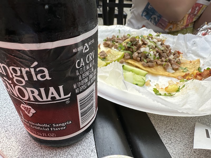 Los Amigos Tacos photo 4
