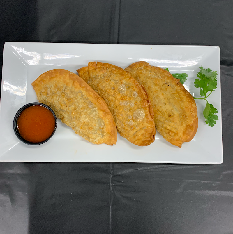 Los Latinos Deli & Grill photo 4