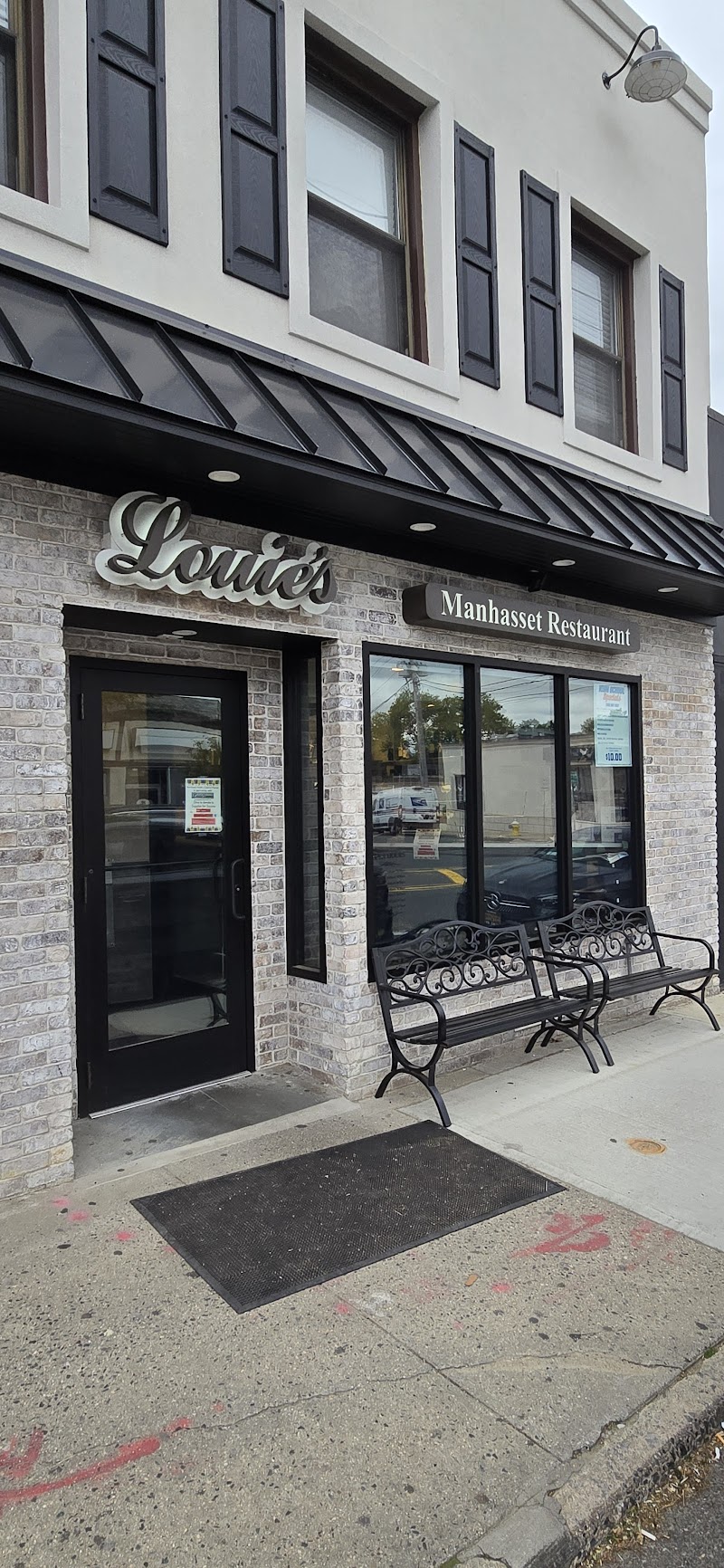Louie's photo 3