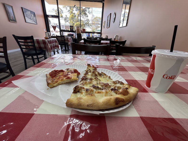 L’uccello Pizza & Italian Fare photo 3