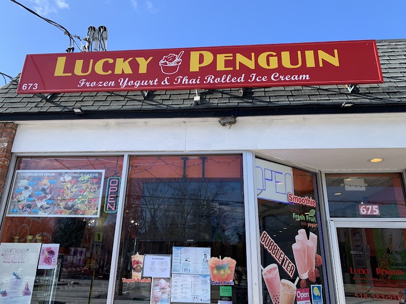Lucky Penguin Frozen Yogurt Bubble tea photo 1