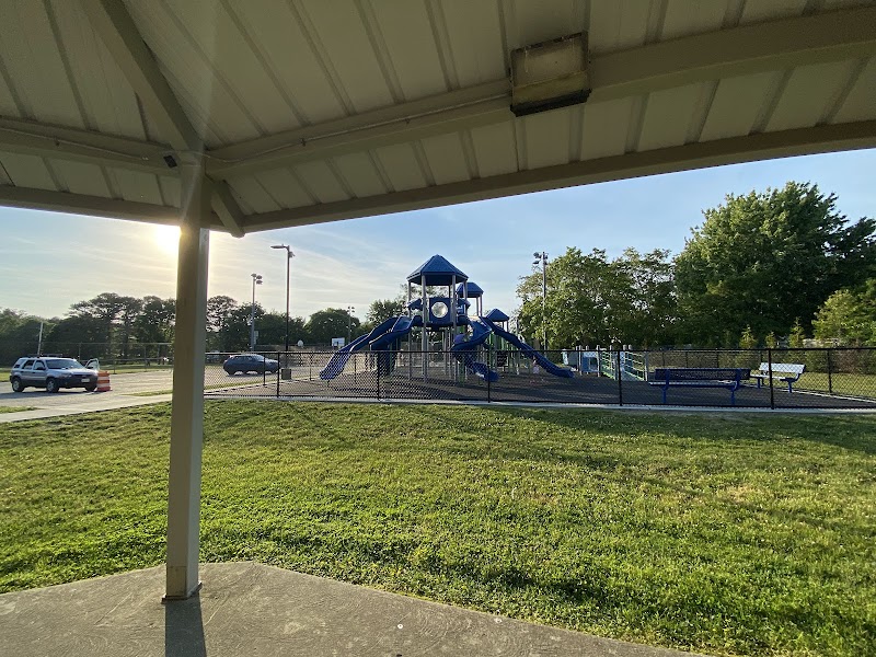 Ludlam Park photo 3