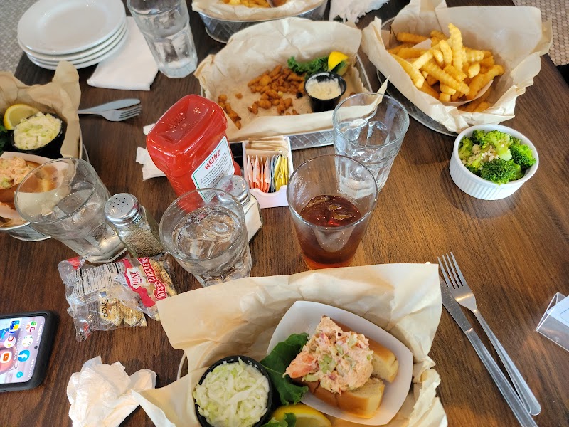 LUNCH Lobster Roll Southampton photo 2