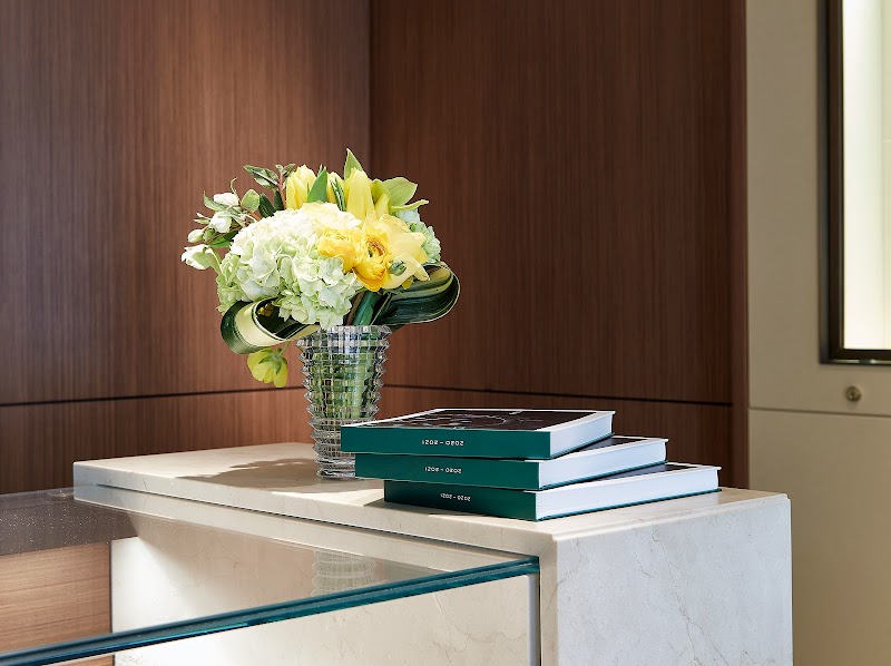 Lux Bond & Green photo 3