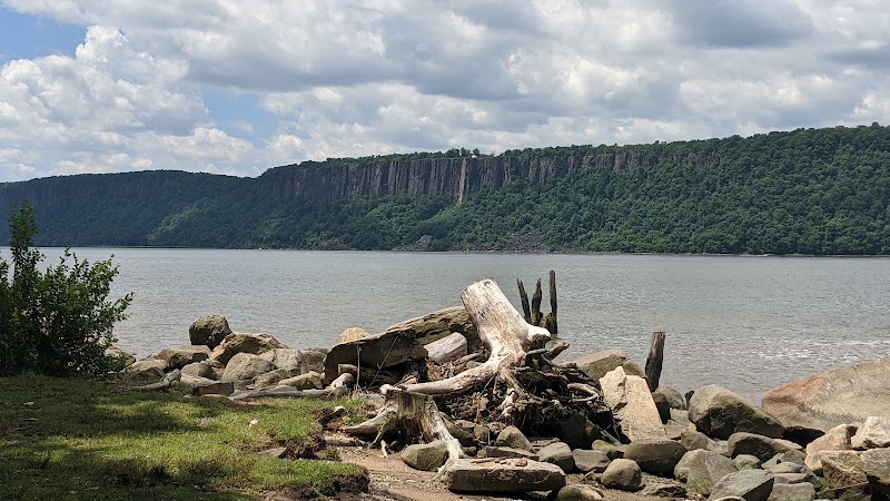 MacEachron Waterfront Park photo 3