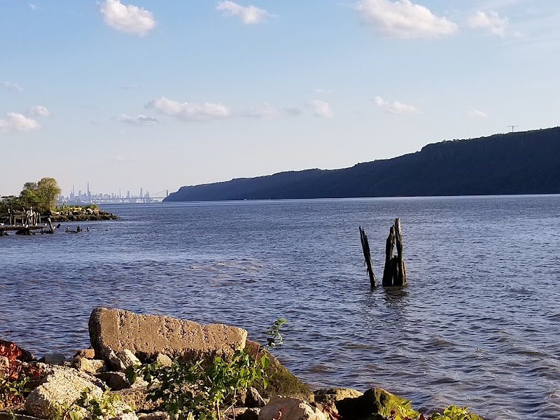 MacEachron Waterfront Park photo 5