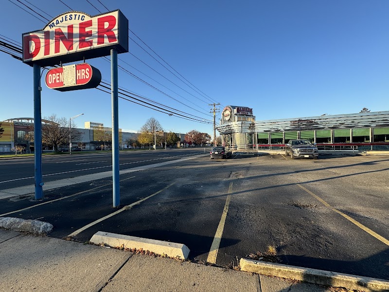 Majestic Diner photo 5