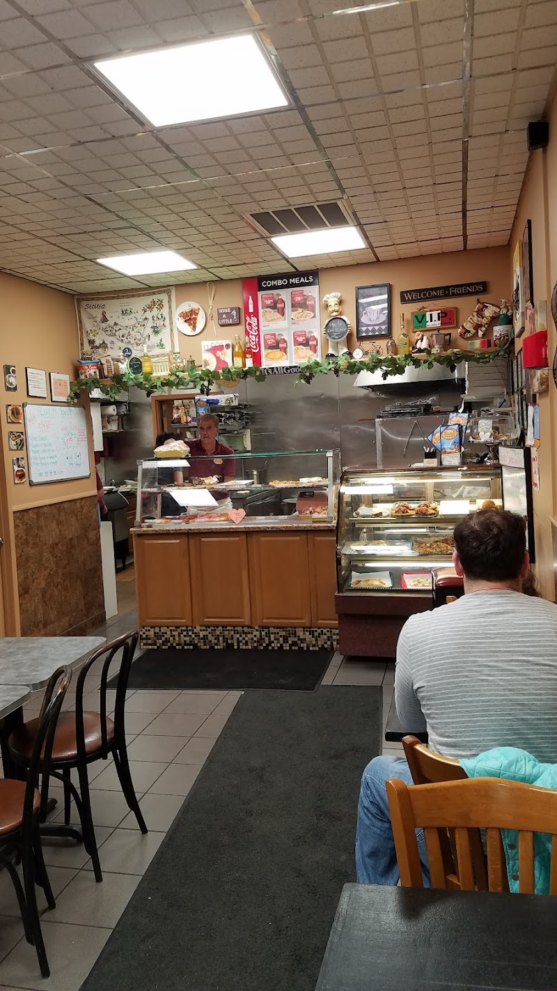 Mama Tita's Pizza photo 4