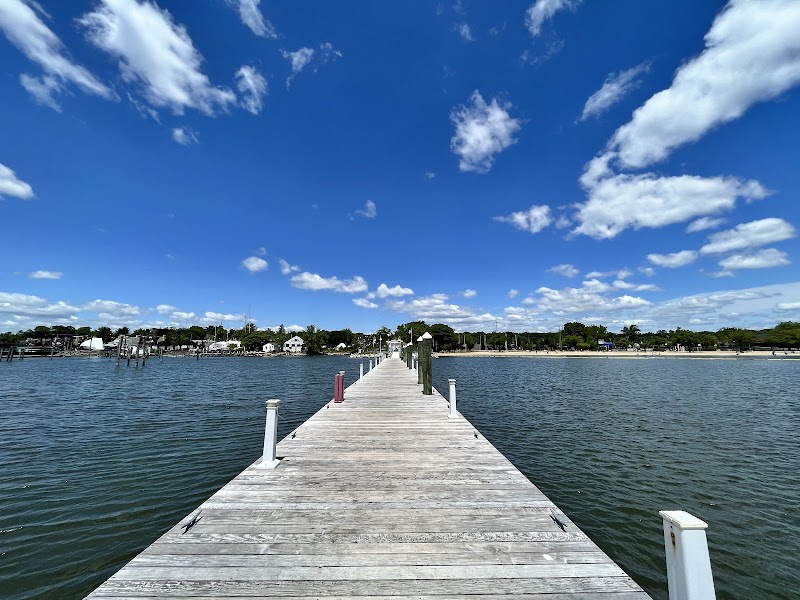 Manorhaven Beach Park & Pool photo 3