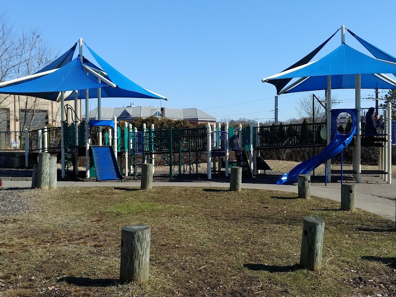 Mathews Park photo 2