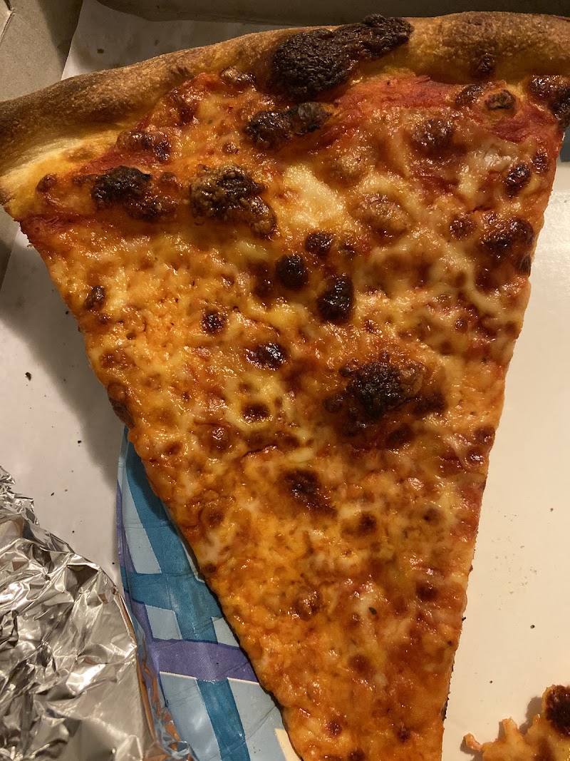 Max's Pizzeria photo 3