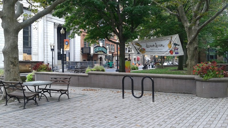 McLevy Green photo 2