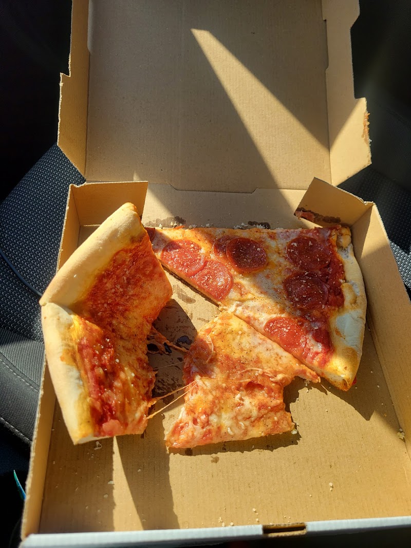 Melrose East Restaurant and Pizza photo 3
