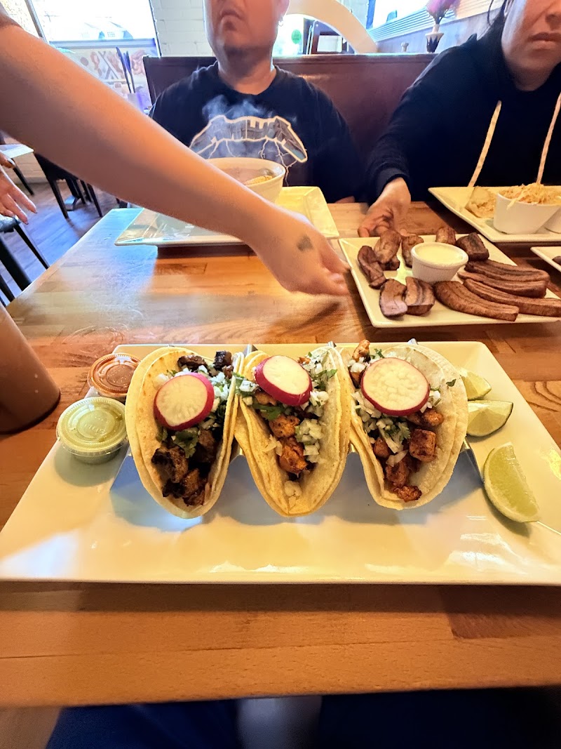 Mi pueblo Restaurant 2 photo 5