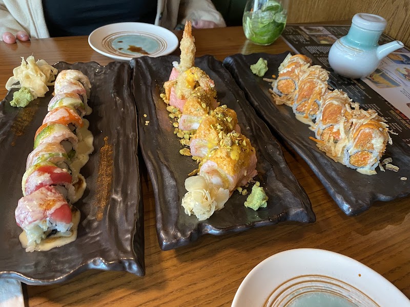 Mihana Japanese Bistro & Bar photo 4