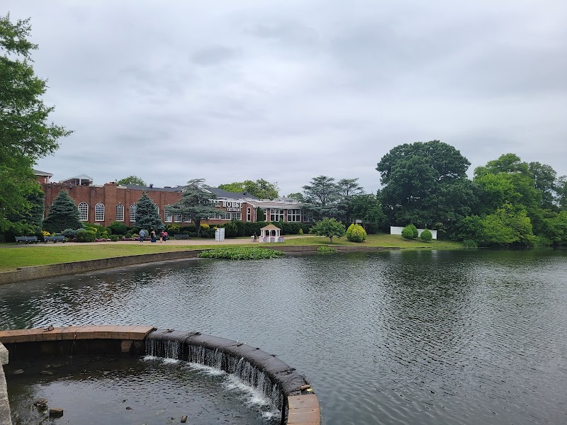Milburn Pond Park photo 2