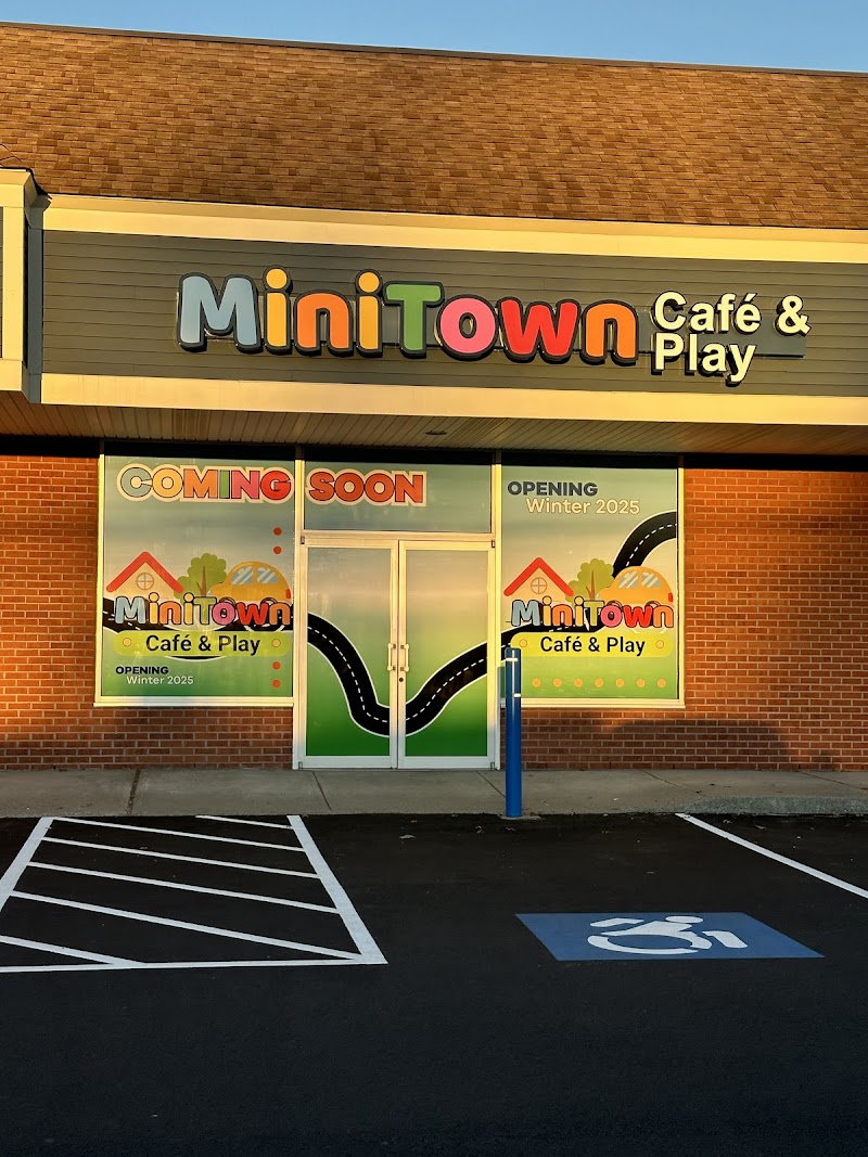 MiniTown Café & Play photo 3