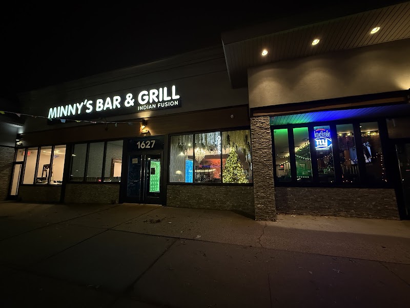 Minny's Bar & Grill photo 1