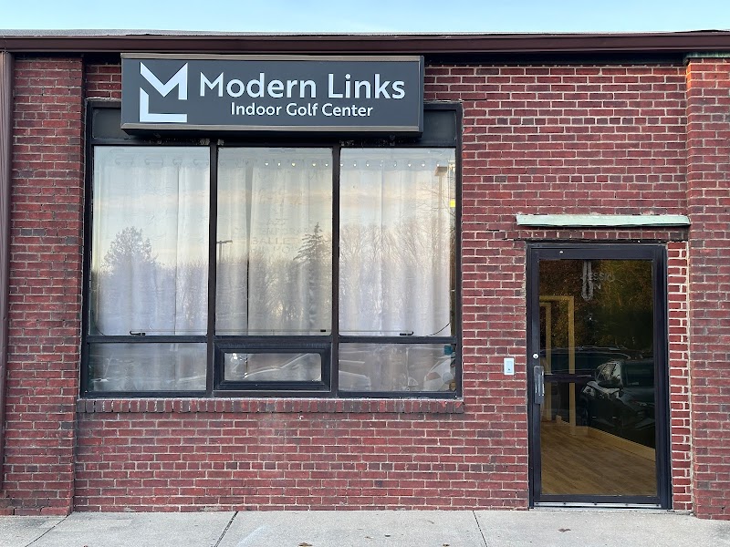 Modern Links photo 3