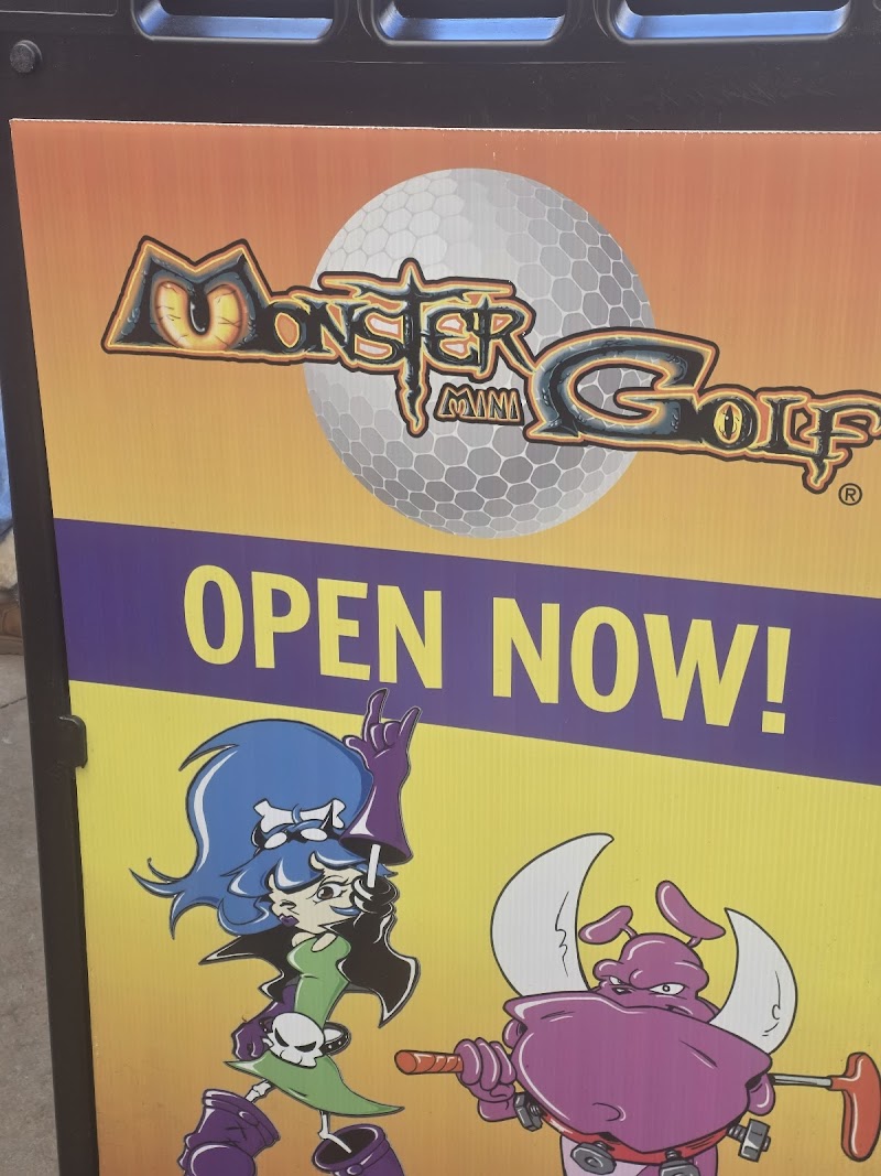Monster Mini Golf Yonkers photo 4