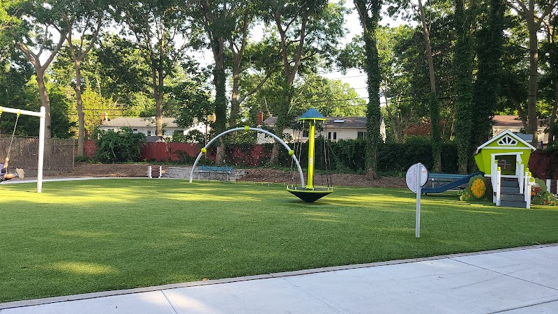 Morewood Park photo 3
