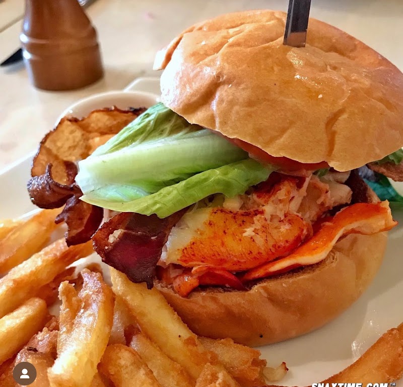 MTK Lobster House photo 4
