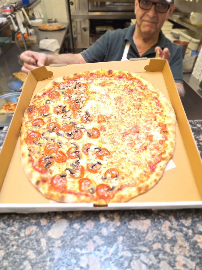 Napoli Pizza & Restaurant photo 4