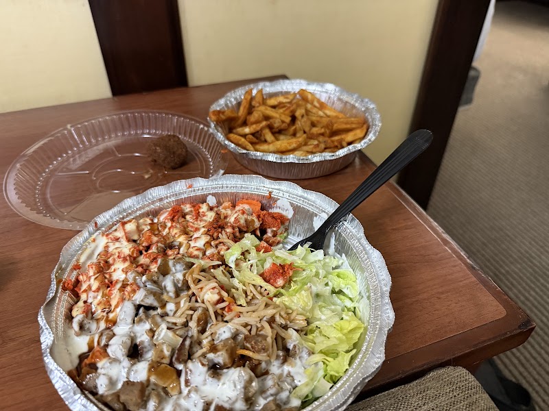 Naz’s Halal Food - Carle Place photo 4