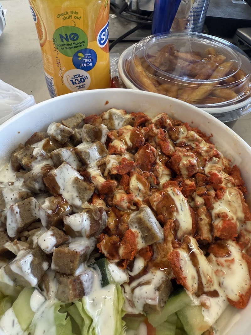 Naz's Halal Food - Levittown photo 4