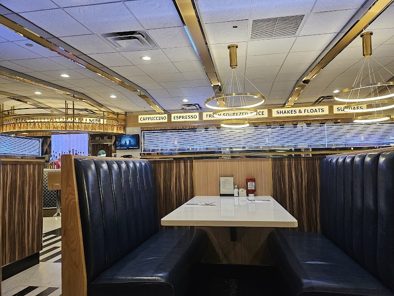 Neptune Diner Syosset photo 3